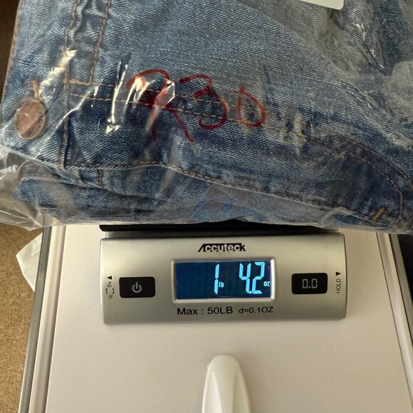 Jordache Womens Paperbag High-Waisted Jeans Size Large 31”W Raw Hem Medium Wash - Picture 14 of 14